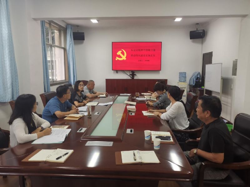 銘記歷史，弘揚(yáng)抗戰(zhàn)精神